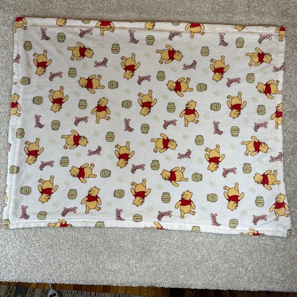 Disney Baby Winnie the Pooh Blanket Plush Crib Stroller Receiving Blanket - Picture 1 of 6
